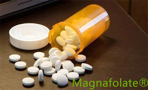 Dose de L-5-Metilfolato com gestantes